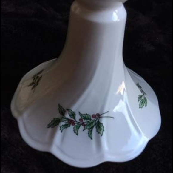 Nikko Happy Holidays Christmas Candle Stick Holders Set of 2 Japan Holly Berries - Picture 11 of 12